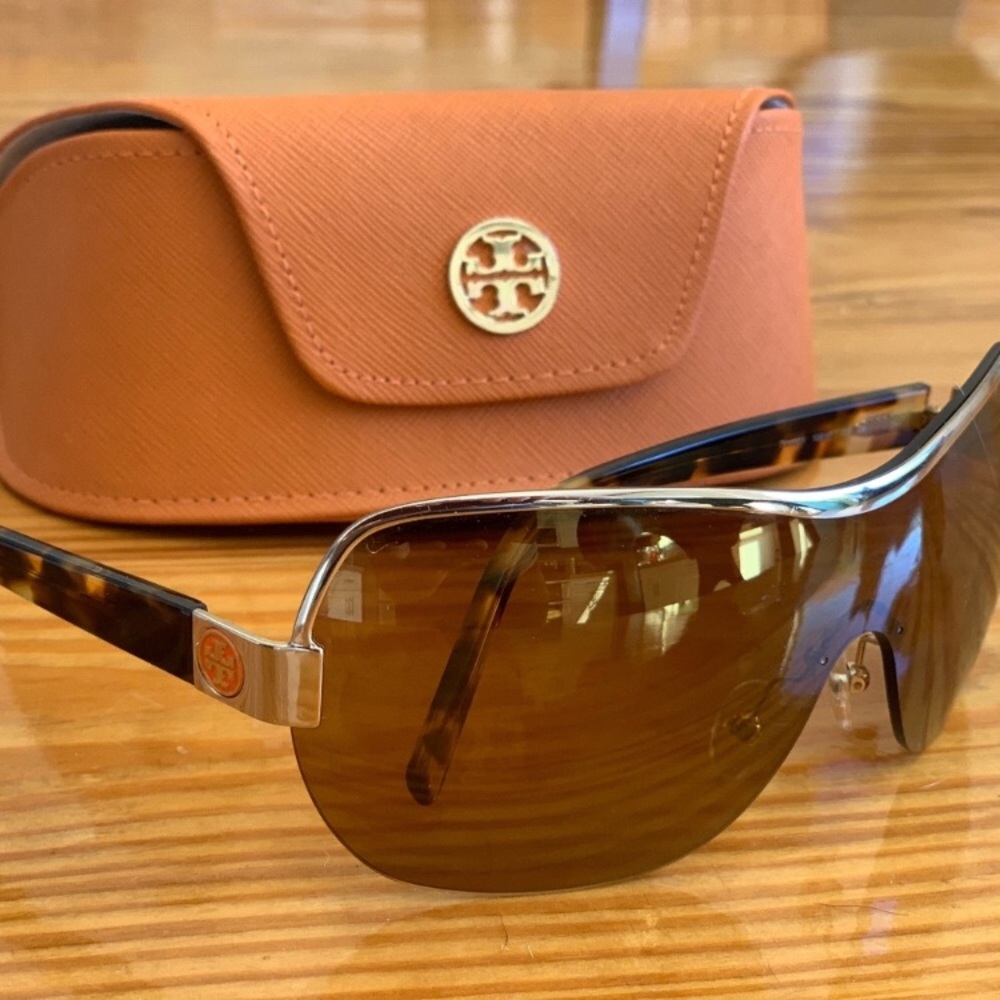 New Tory Burch sunglasses! 🕶